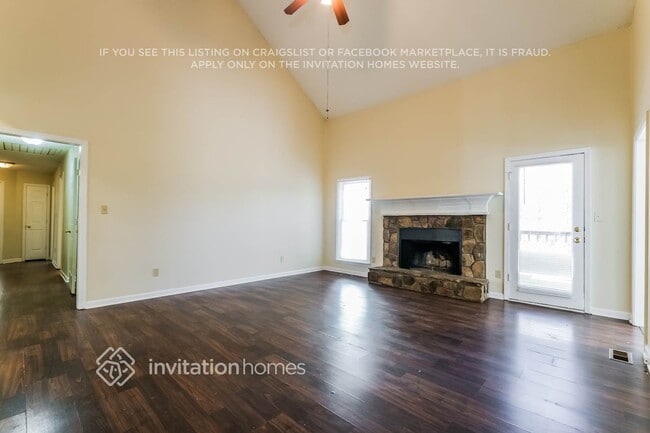 Building Photo - 1120 Jennings Dr