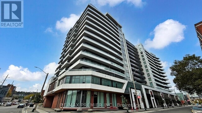 Building Photo - 212 King William St