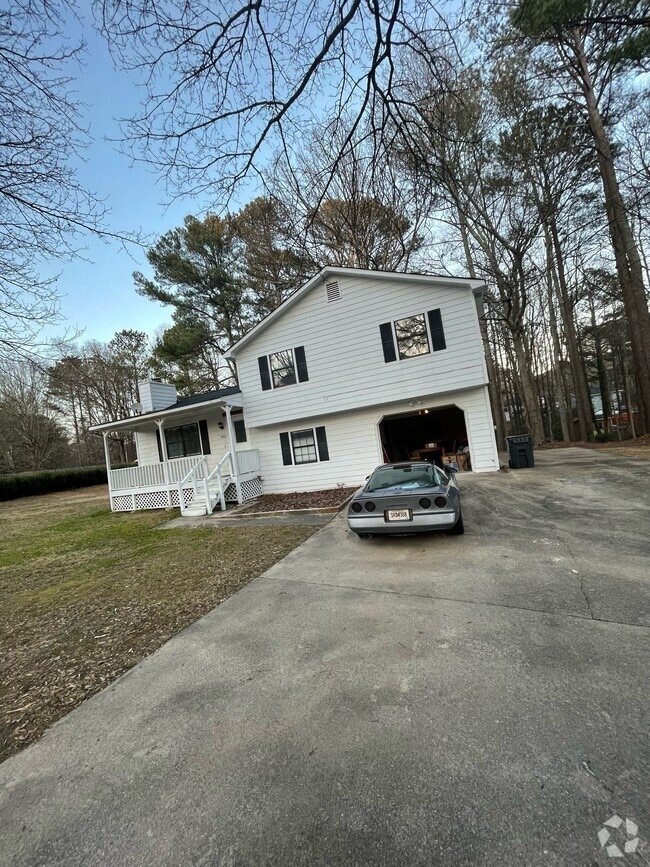 Building Photo - 2021 Sunsweet Ct NE