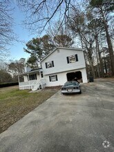 Building Photo - 2021 Sunsweet Ct NE