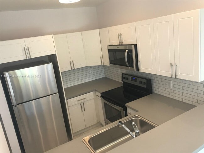 Foto del edificio - 808 E 32nd St
