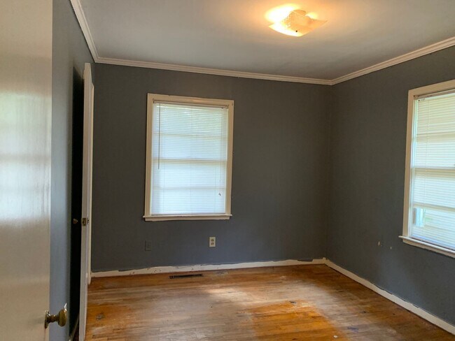 Foto del edificio - 307 Rosedale Pl