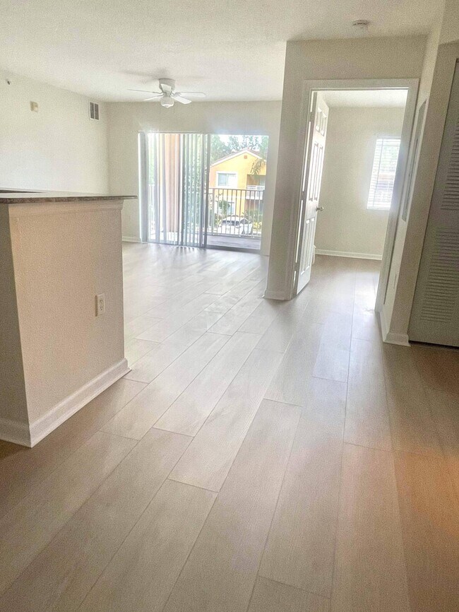 Foto del edificio - 221 SW Palm Dr