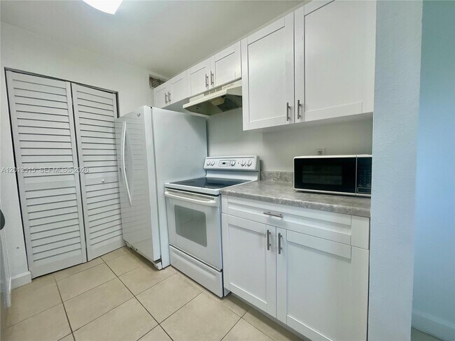 Foto del edificio - 4044 NW 87th Ave