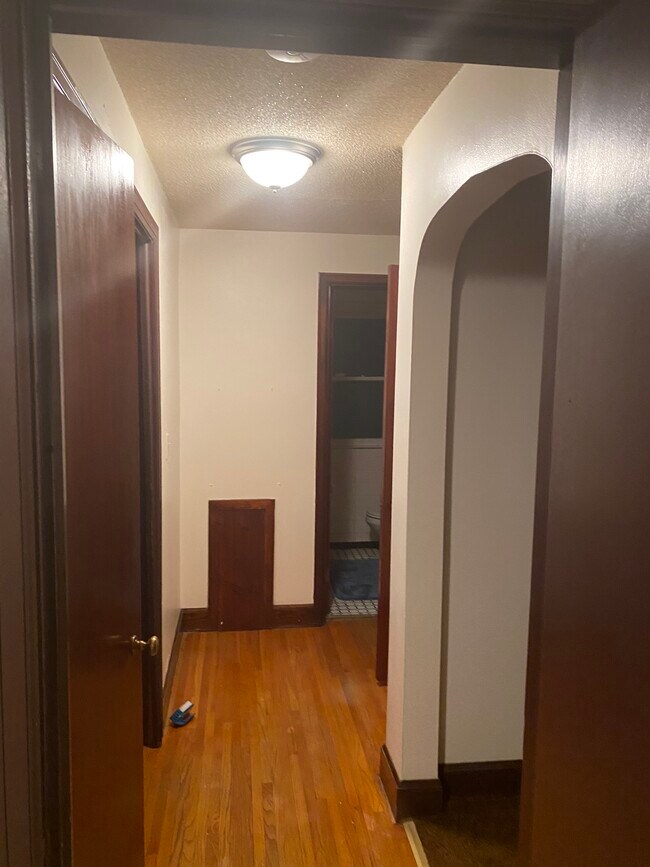 Hallway-Bathroom - 149 Briscoe Ave