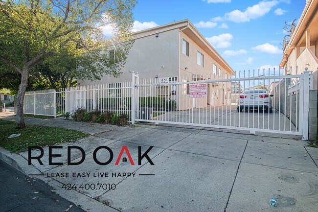 Foto del edificio - 6853 Agnes Ave