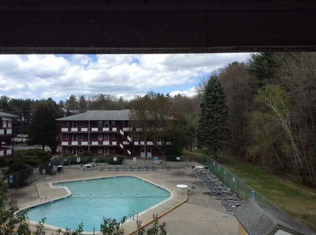 vista de la cubierta - 4 Colonial Dr