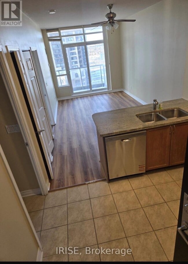 Building Photo - 388 Prince of Wales Dr