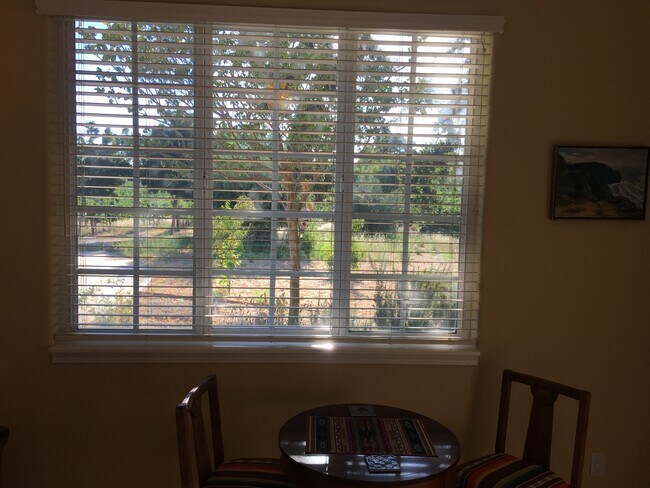 Dining - 990 Herdsman Way