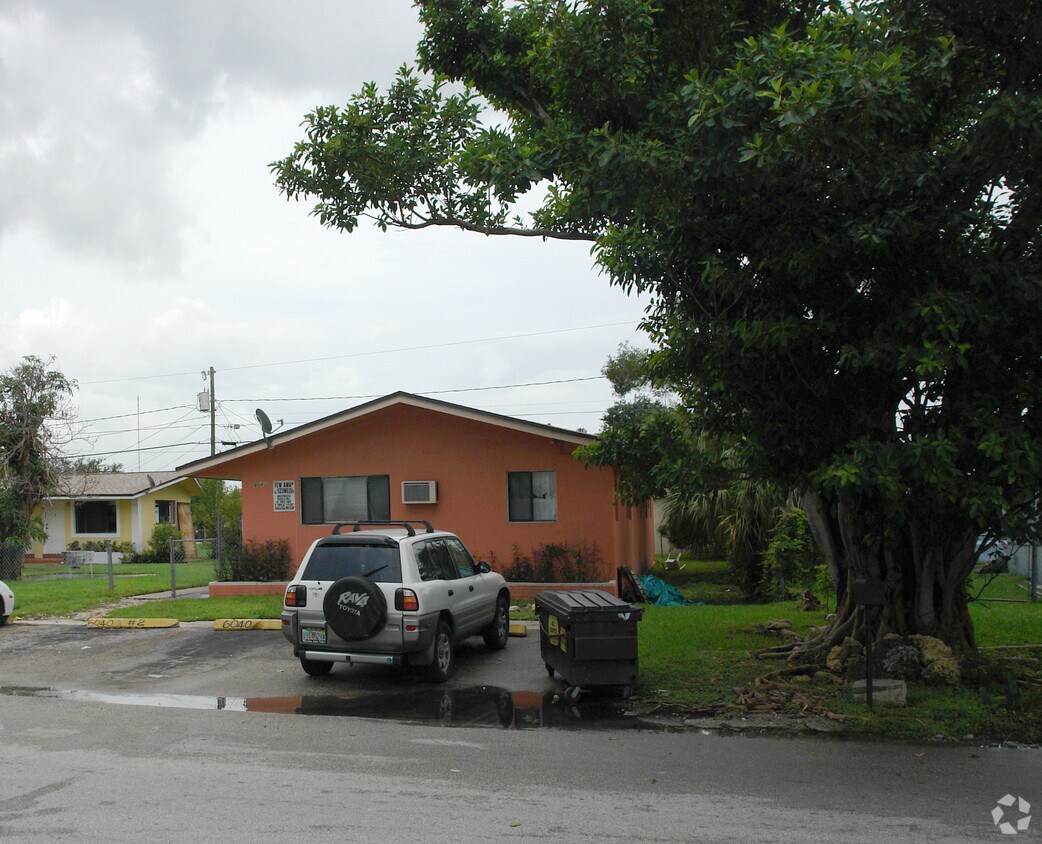 Foto del edificio - 6040 Funston St