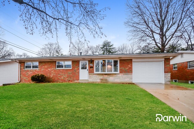 Building Photo - 814 Teson Rd