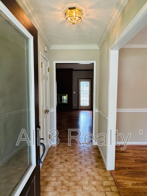 Foto del edificio - 4012 Ray Dr
