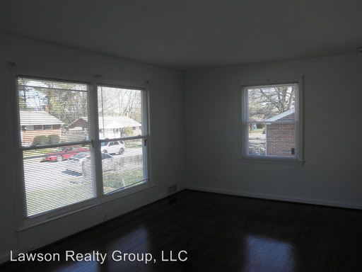 Foto del edificio - 2411 Durham St NW