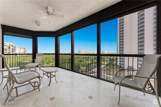 Building Photo - 8473 Bay Colony Dr
