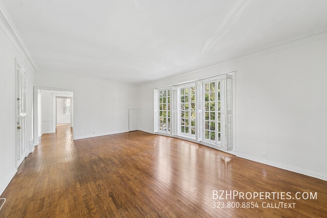 Building Photo - 1284 S Beverly Glen Blvd