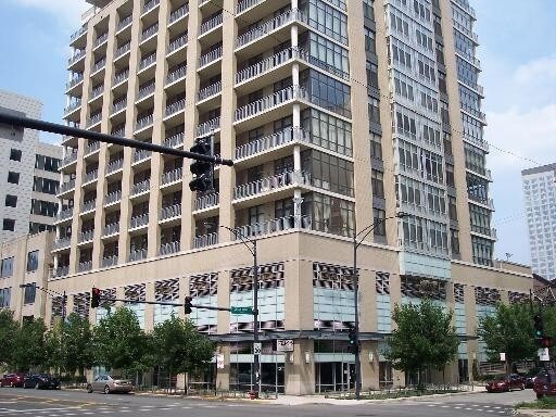 Building - 212 E Cullerton St