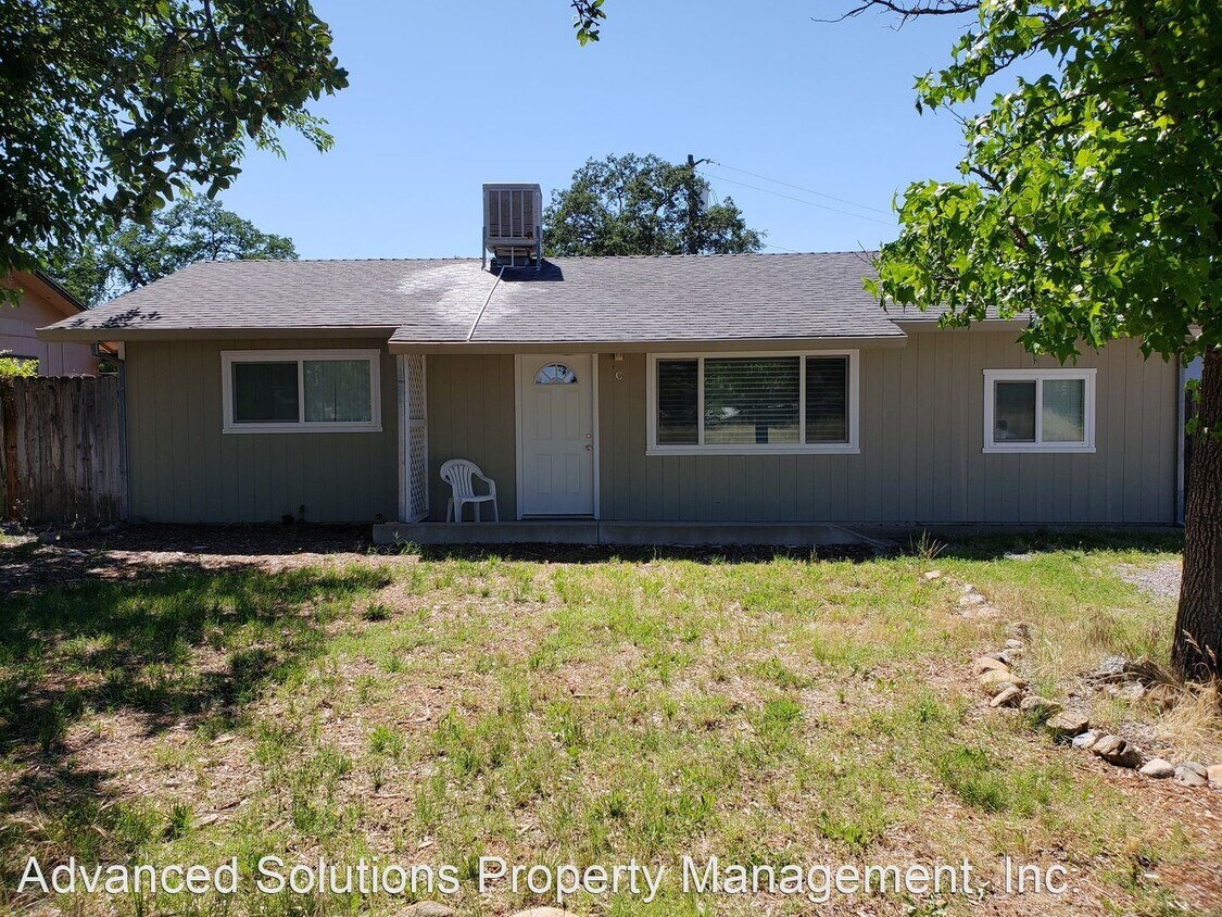 1571 1571 College View Dr, Redding, CA 96003 Room for Rent in Redding