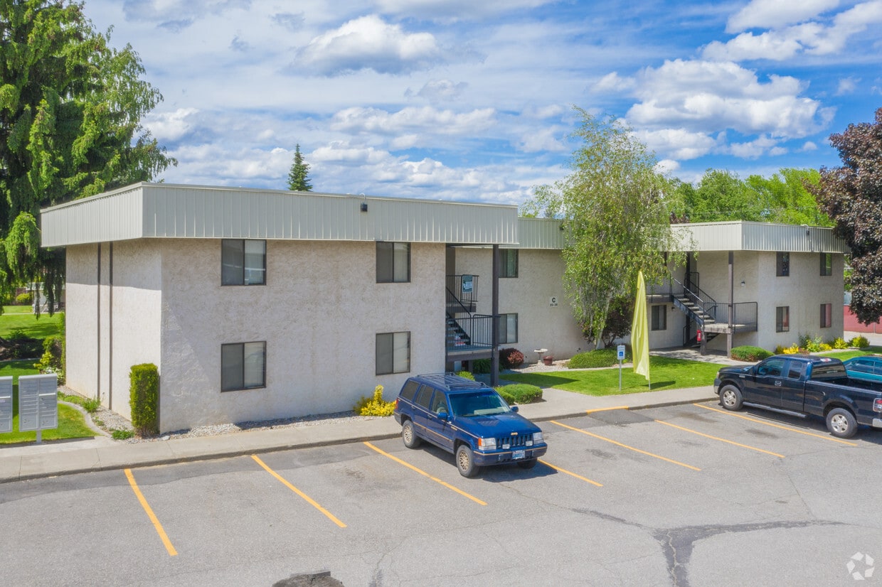 Colfax Sandhill Apartments Apartments in Spokane, WA