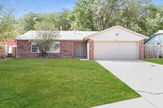 Building Photo - 501 Ramblin Oaks Dr