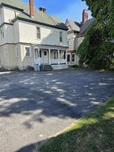 Building Photo - 128 Market St