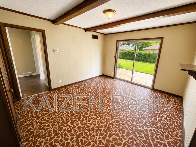 Building Photo - 2858 Phyllis Cove