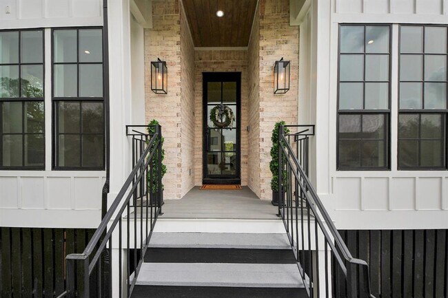 Foto del edificio - 1107 Grovewood Ln