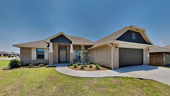 Photo - Beautiful 4 Bedroom 2 Bathroom Corner Lot ... House