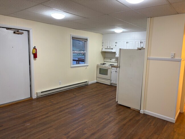 Kitchen - 46 School St