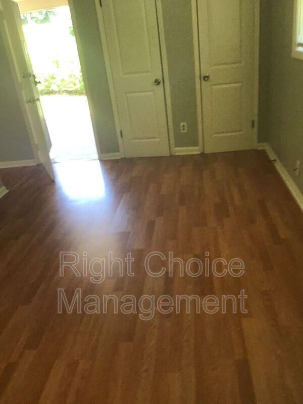 Foto del edificio - 69 Appolo Dr