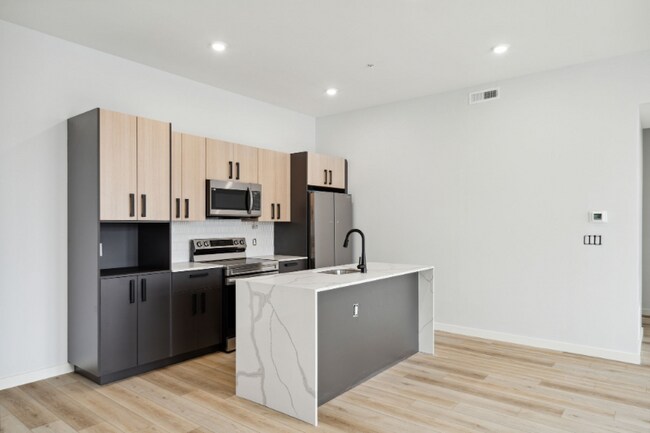 Photo - 1112 E Berks St Apartment