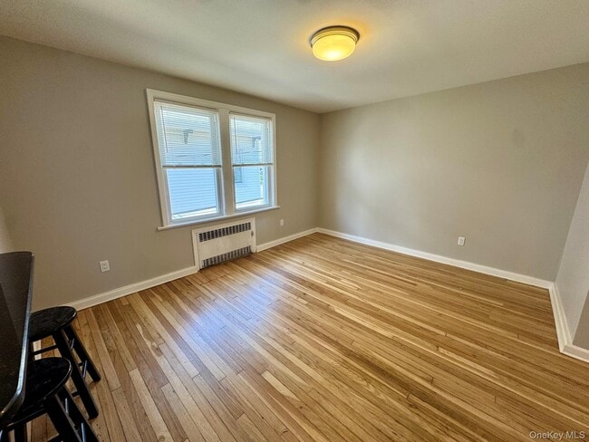 Building Photo - 507 Laurelton Blvd