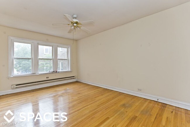 Foto del edificio - 3915 N Southport Ave