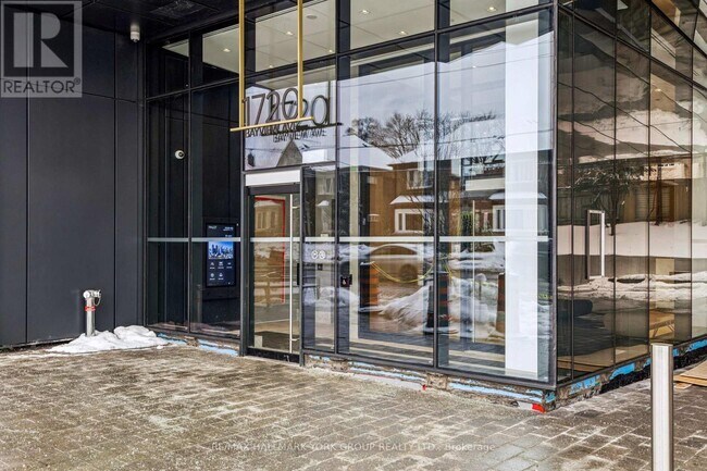 Photo du bâtiment - 1720 Bayview Ave