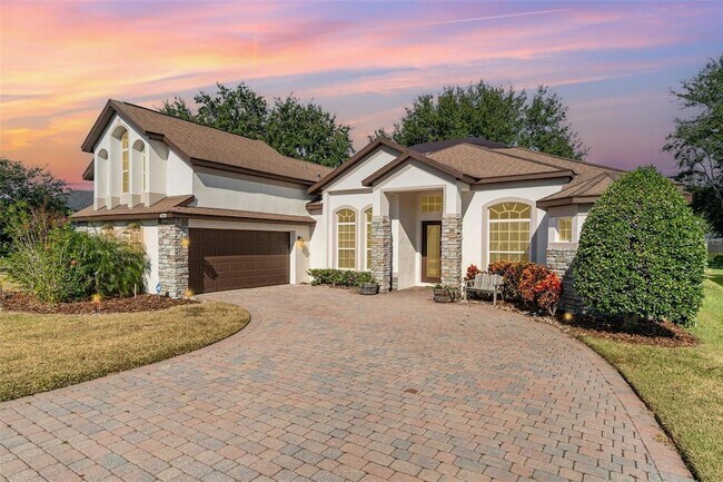 Foto del edificio - 6220 Hedgesparrows Ln