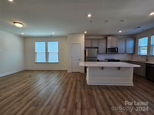 Foto del edificio - 1027 S Point Rd