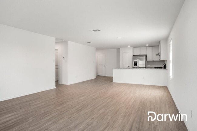 Building Photo - 1024 Elegance Dr