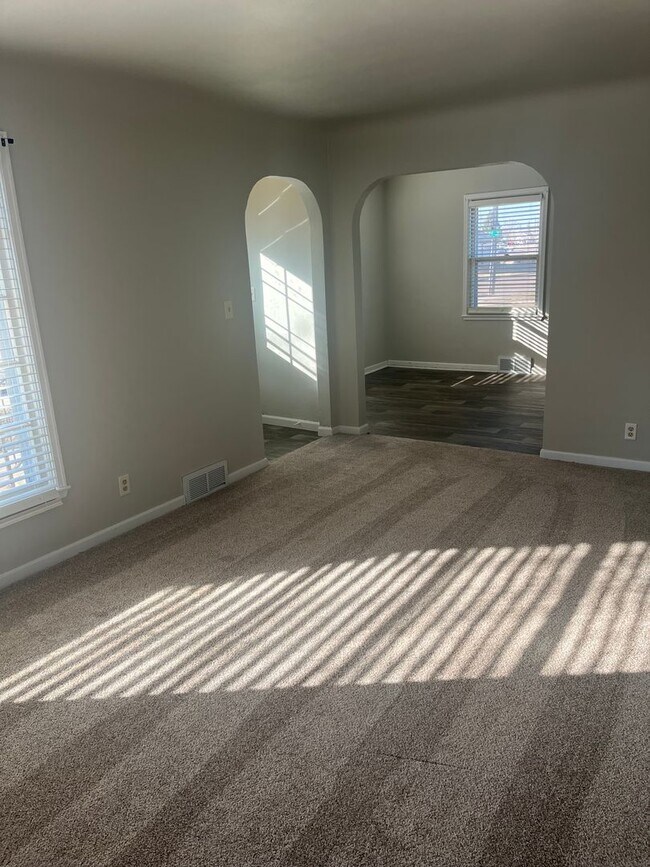 Foto del edificio - 3 Bedroom Home!