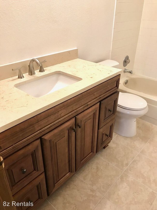 Foto del edificio - 20005 Briarwood Ct