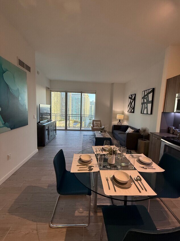 Foto principal - 45 NW 35th St