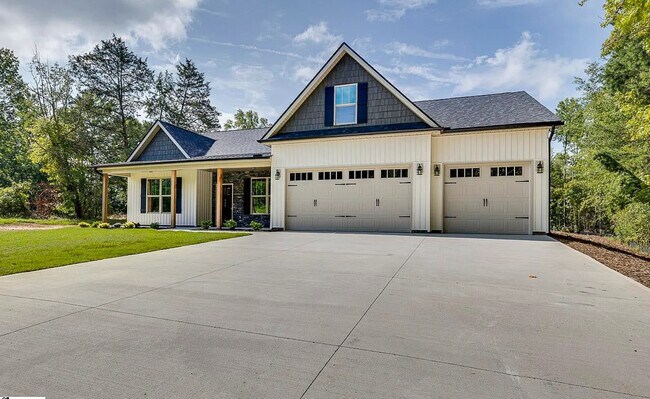 Foto del edificio - 399 Bowers Rd