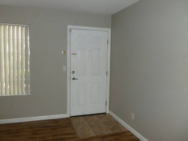 Foto del edificio - 2110 Sealion Dr