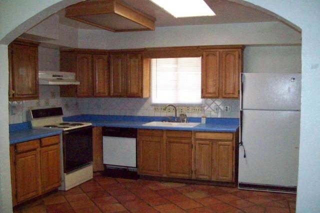 Foto del edificio - 1018 W 12th Pl