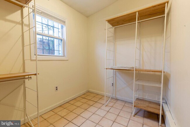 Foto del edificio - 1208 N Howard St
