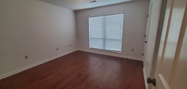 Building Photo - 1426 Montvale Station Rd