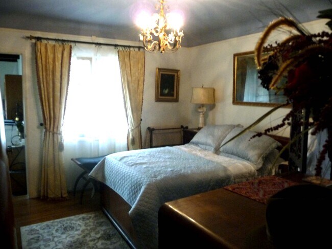 Foto del edificio - 1402 S Weymouth Ave