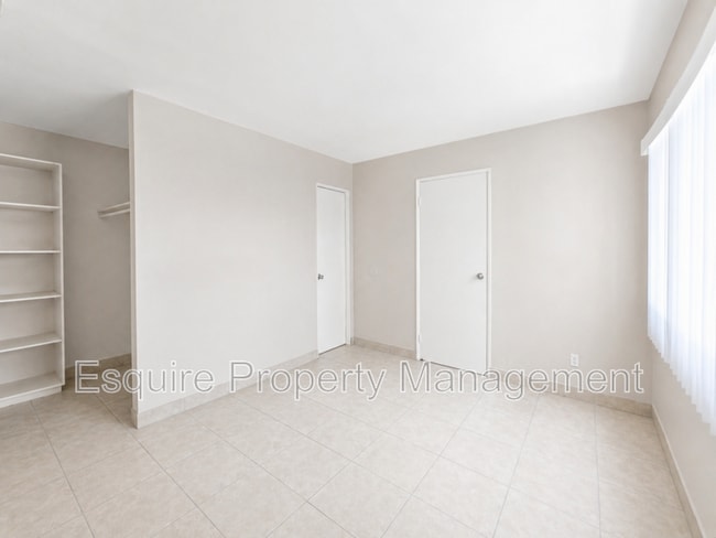 Building Photo - 731 S F St
