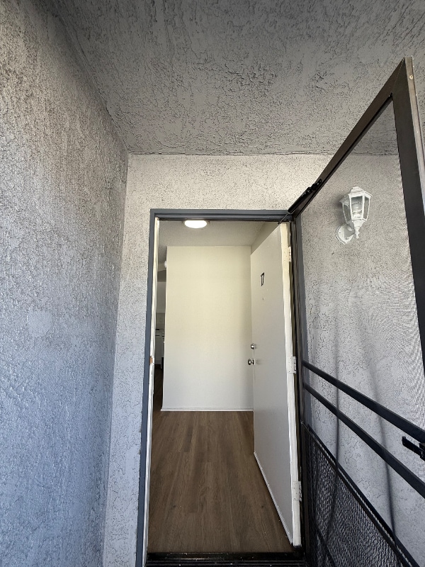 Building Photo - 1400 Peckham St