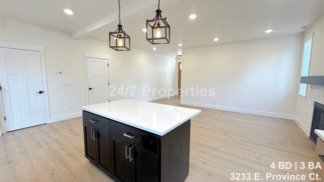 Foto del edificio - Brand-New 4 BD | 3 BA Home in Newberg