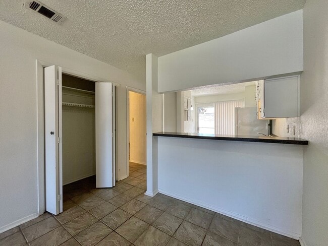 Building Photo - 2216 Silverway