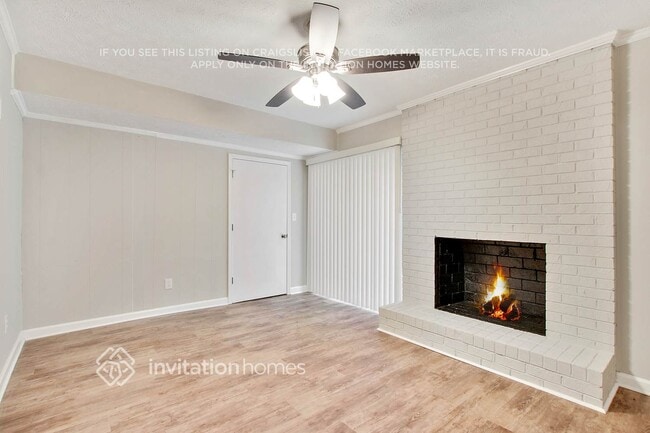 Foto del edificio - 3811 Sherwood Dr